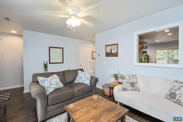 Charlottesville, VA 22902,102 HARTFORD CT