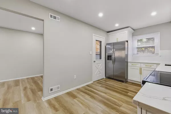 Swedesboro, NJ 08085,18 MADISON ST