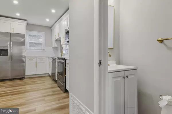 Swedesboro, NJ 08085,18 MADISON ST