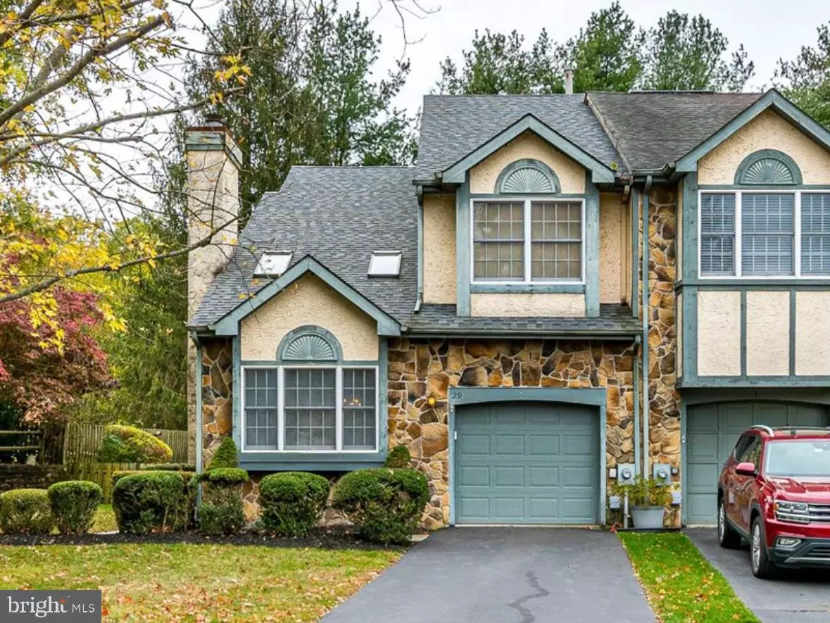 East Brunswick, NJ 08816,29 DORCHESTER DR