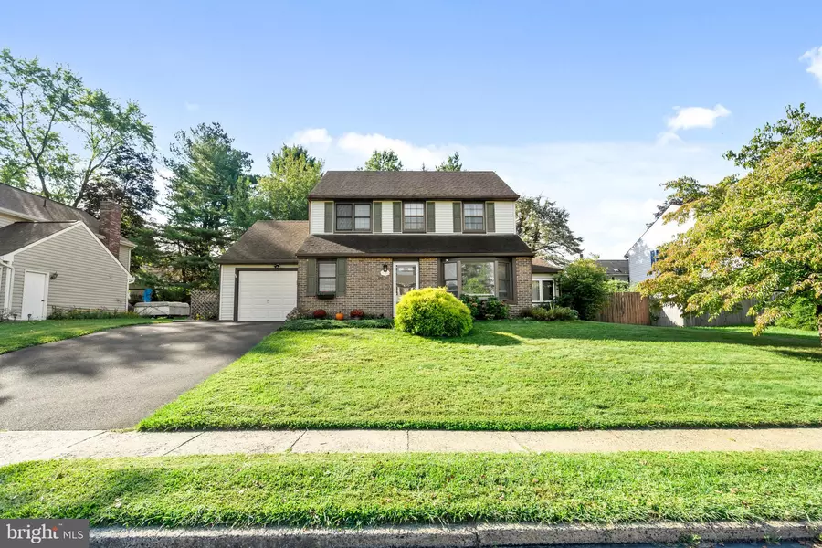 18 ESSEX LN, Langhorne, PA 19047