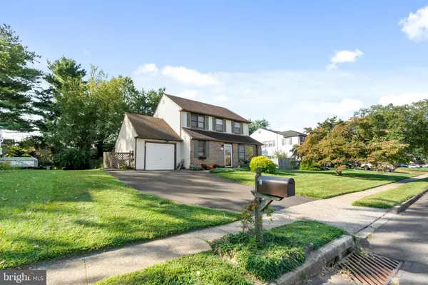 Langhorne, PA 19047,18 ESSEX LN