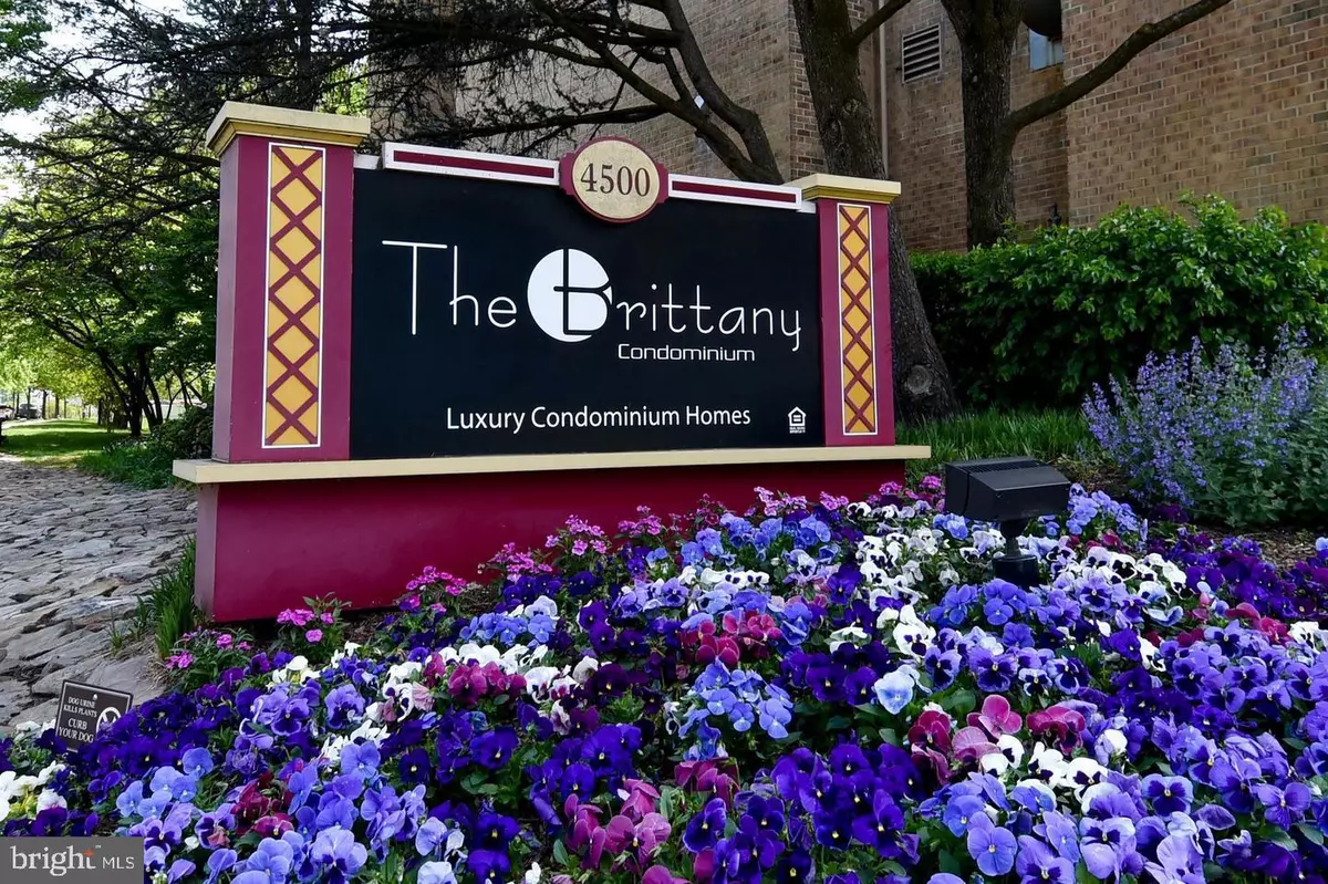 Arlington, VA 22204,4500 S FOUR MILE RUN DR #1218