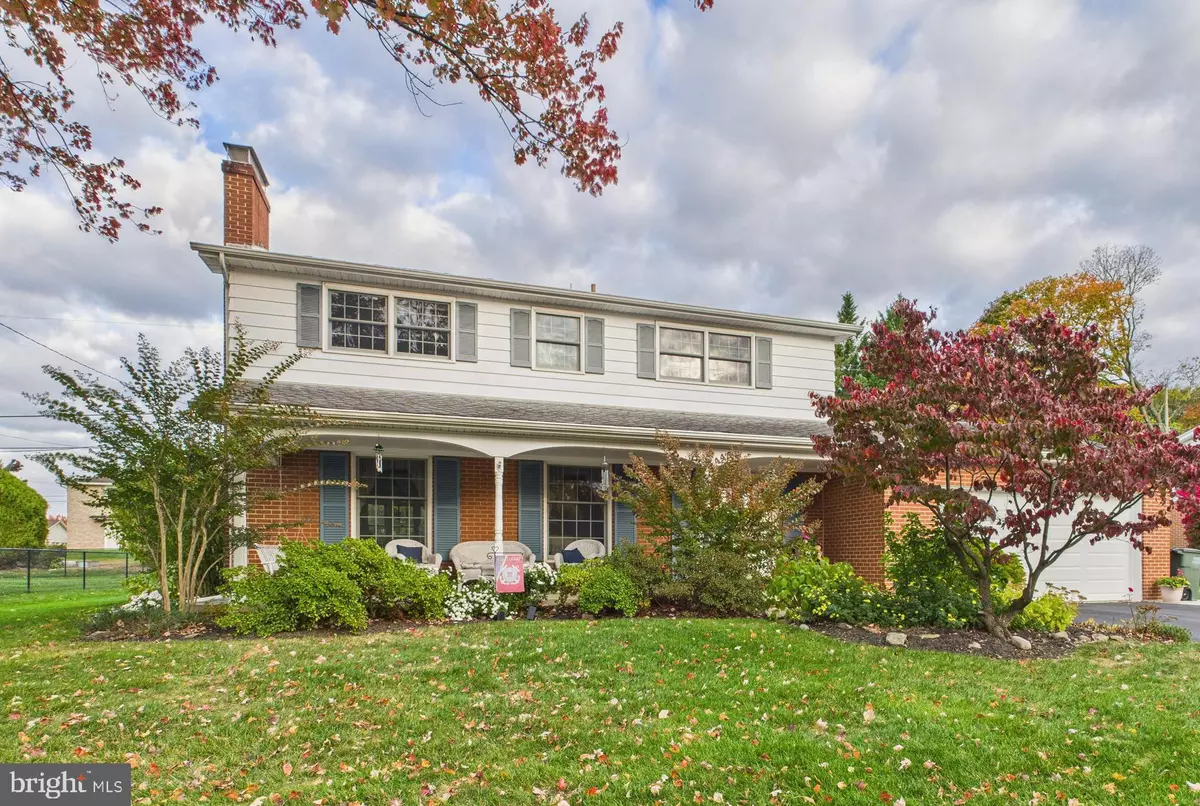 York, PA 17402,445 QUAKER DR