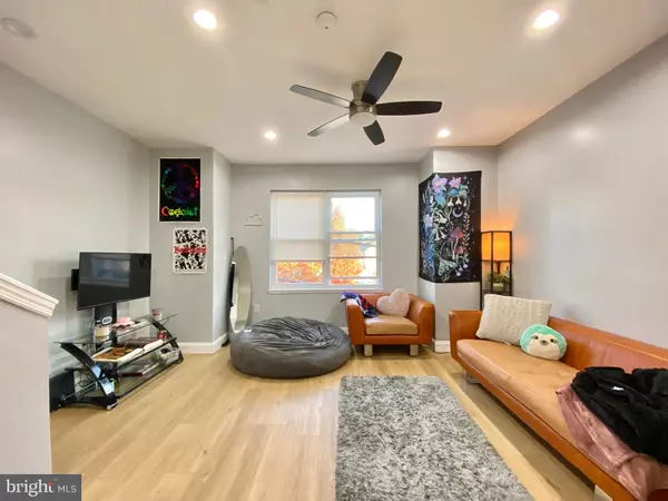 Philadelphia, PA 19122,1932 N 8TH ST #2