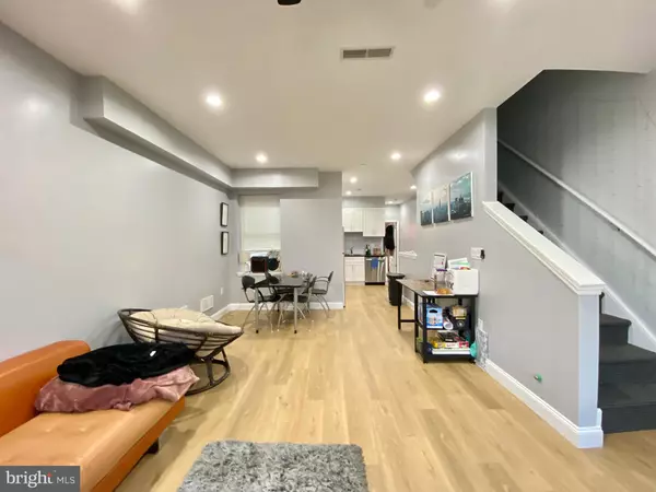 Philadelphia, PA 19122,1932 N 8TH ST #2