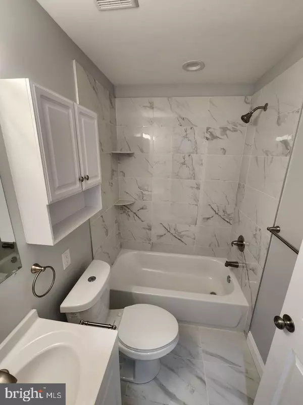 Philadelphia, PA 19122,1932 N 8TH ST #2