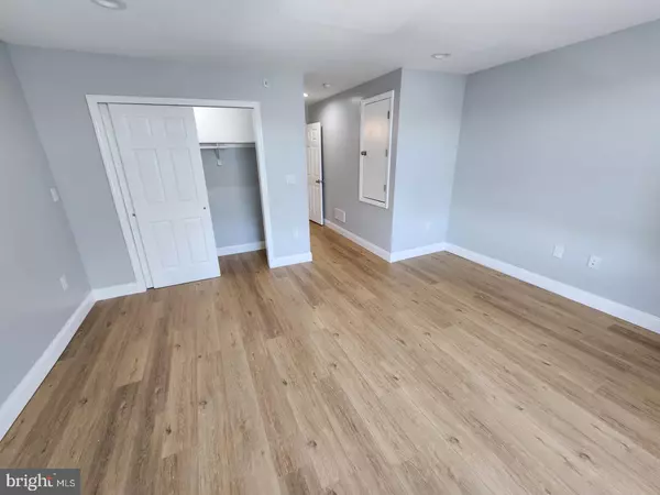 Philadelphia, PA 19122,1932 N 8TH ST #2