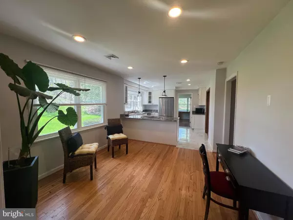 The Plains, VA 20198,5472 MERRY OAKS RD