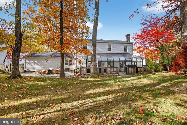 Annandale, VA 22003,3725 KRYSIA CT