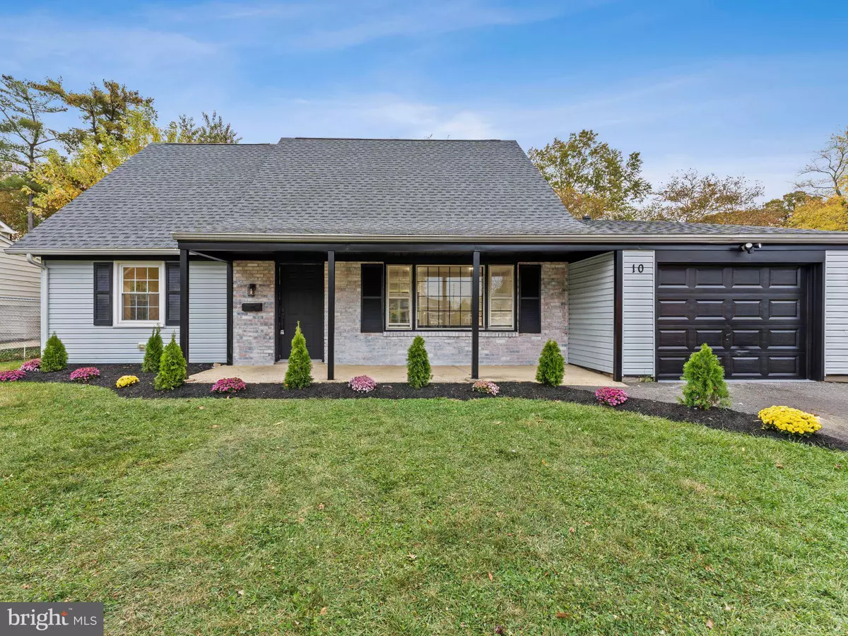 Willingboro, NJ 08046,10 GLOVER LN