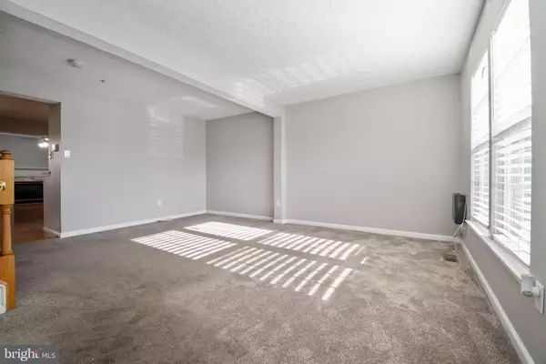 Rosedale, MD 21237,5224 LEAVERS