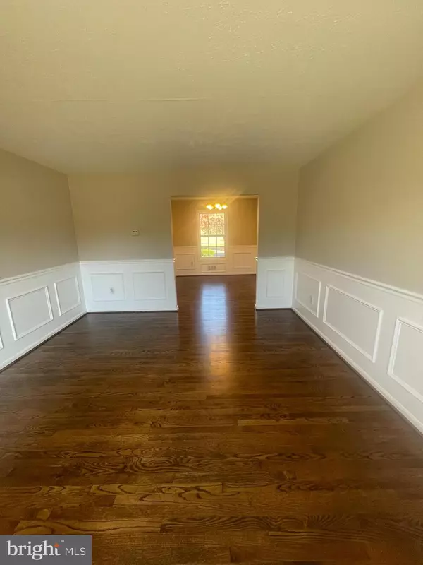 Clinton, MD 20735,12118 BIRCHVIEW DR