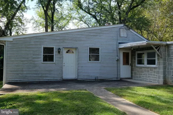 10 KLAPPERTHAL RD, Reading, PA 19606