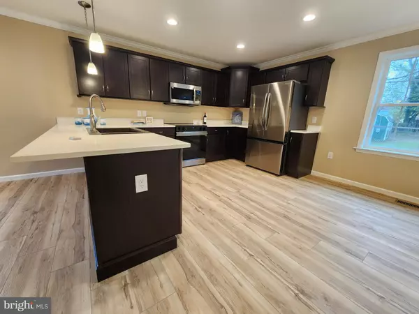 Orange, VA 22960,175 N MADISON ST