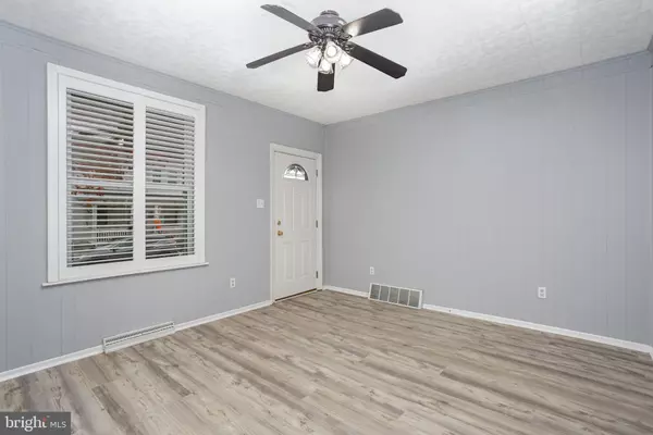 New Cumberland, PA 17070,433 7TH ST