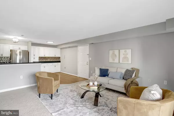 Alexandria, VA 22310,6902 MARY CAROLINE CIR #E