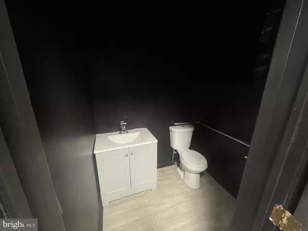 Trenton, NJ 08608,240 E STATE ST