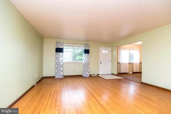 Warminster, PA 18974,176 WESTBURY DR