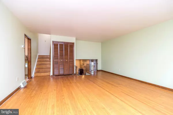 Warminster, PA 18974,176 WESTBURY DR