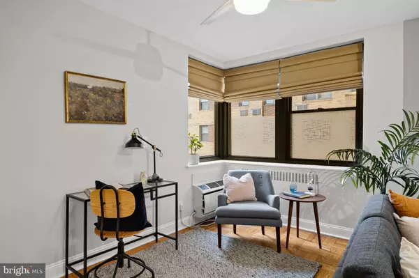 Philadelphia, PA 19130,2601 PENNSYLVANIA AVE #205