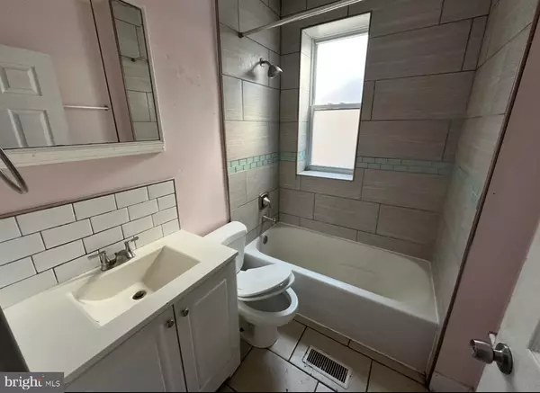 Philadelphia, PA 19119,6619 ROSS ST