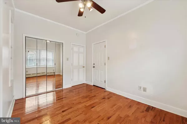 Philadelphia, PA 19146,2440 CARPENTER ST