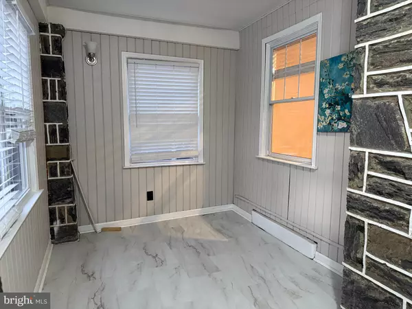 Havertown, PA 19083,27 SHELBOURNE RD