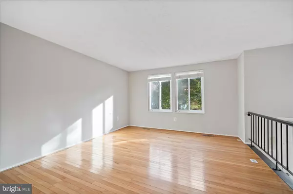 Burke, VA 22015,9323 KITE ST