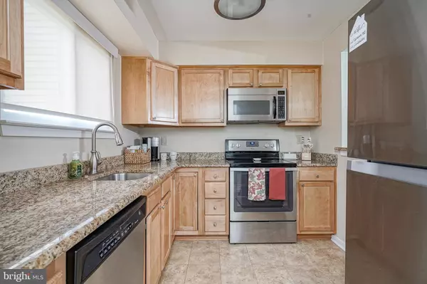 Pennsauken, NJ 08109,102 AVIGNON WAY