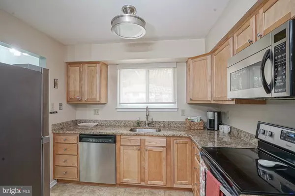 Pennsauken, NJ 08109,102 AVIGNON WAY