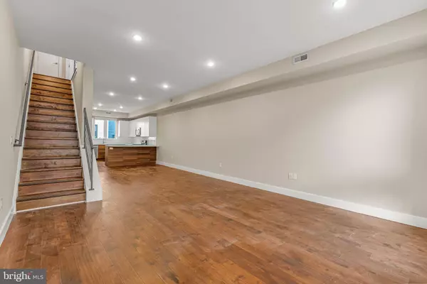 Philadelphia, PA 19125,1848 FRANKFORD AVE #2