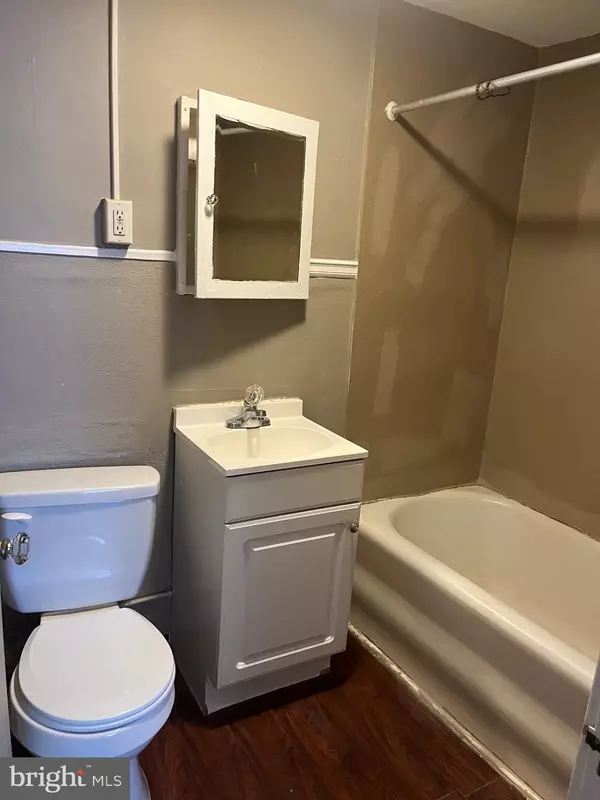 Lancaster, PA 17602,442 E KING ST #5