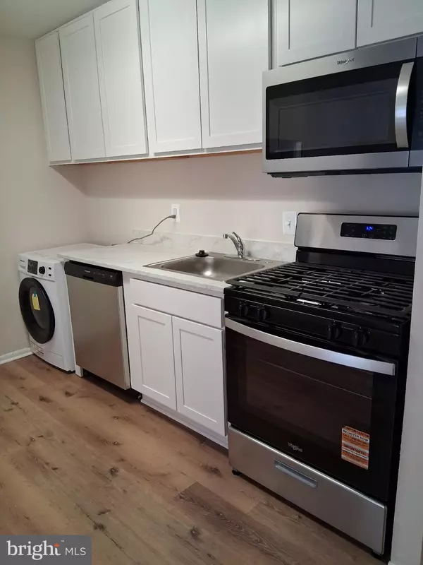 Greenbelt, MD 20770,8479 GREENBELT ROAD #102