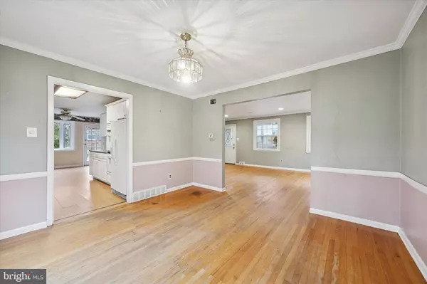 Springfield, PA 19064,623 OLD SCHOOL HOUSE DRIVE