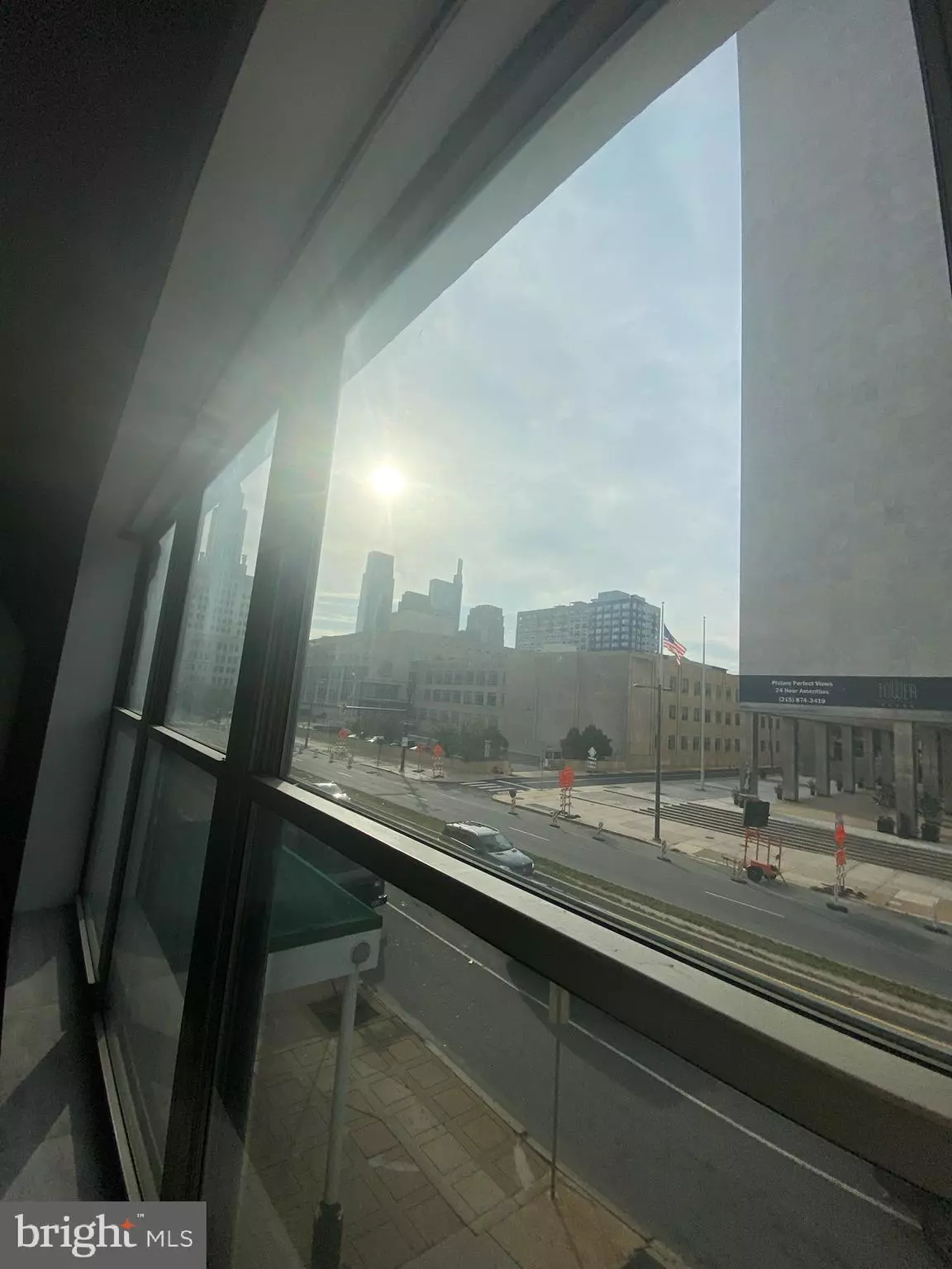 Philadelphia, PA 19123,511-19 N BROAD ST #202