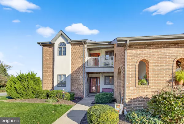 37 BLACK OAK DR, Lancaster, PA 17602