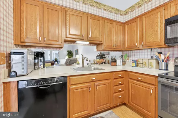 Lancaster, PA 17602,37 BLACK OAK DR