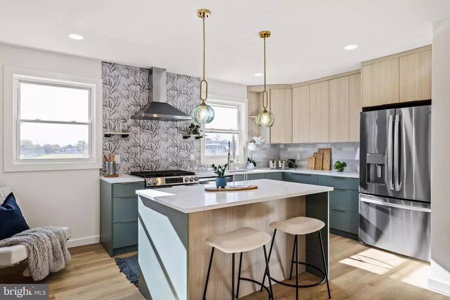 859 SELMER RD, Philadelphia, PA 19116