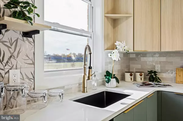 Philadelphia, PA 19116,859 SELMER RD