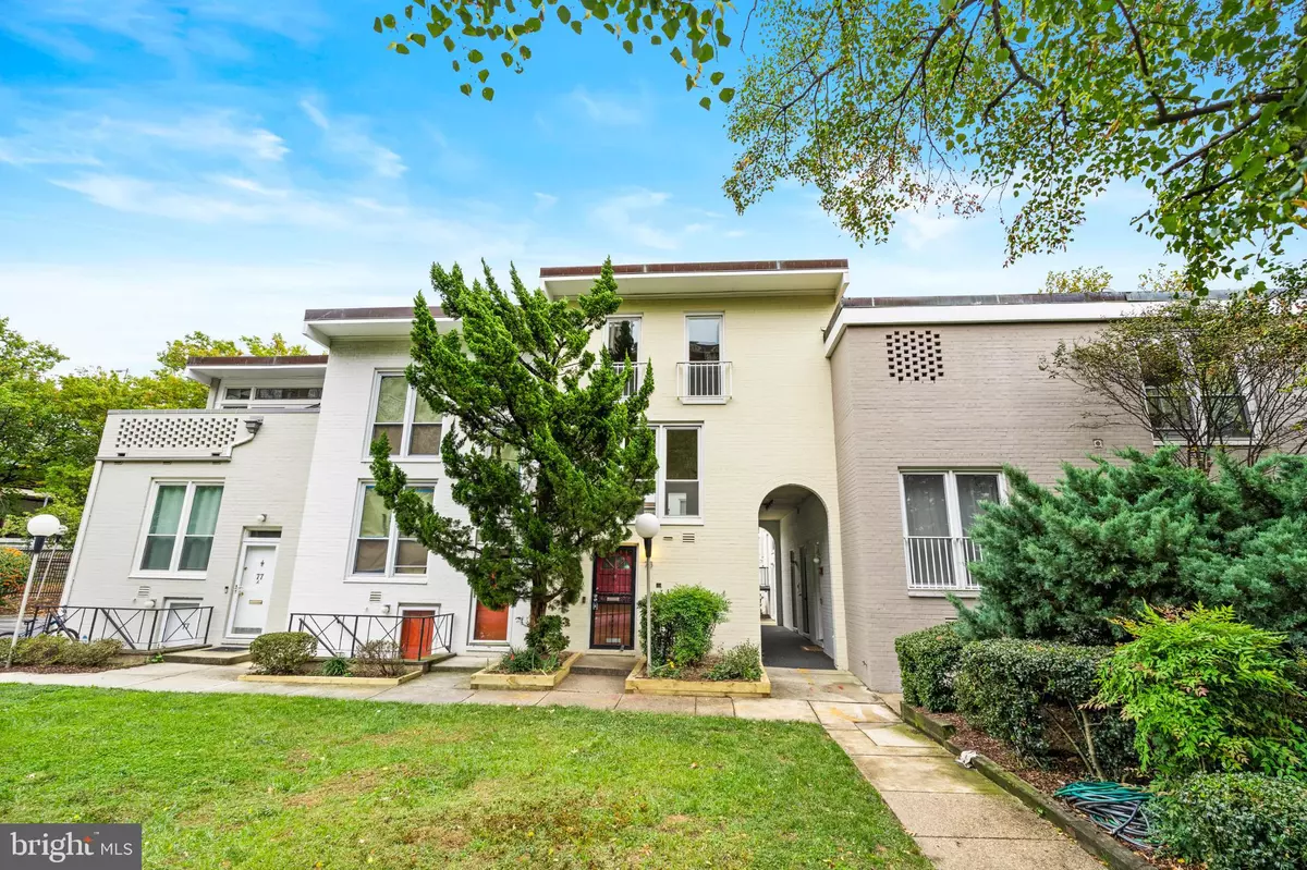 Washington, DC 20024,73 G ST SW #103