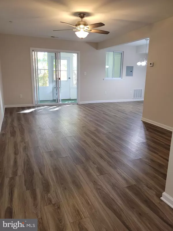 Maple Shade, NJ 08052,411 N STILES AVE #E3