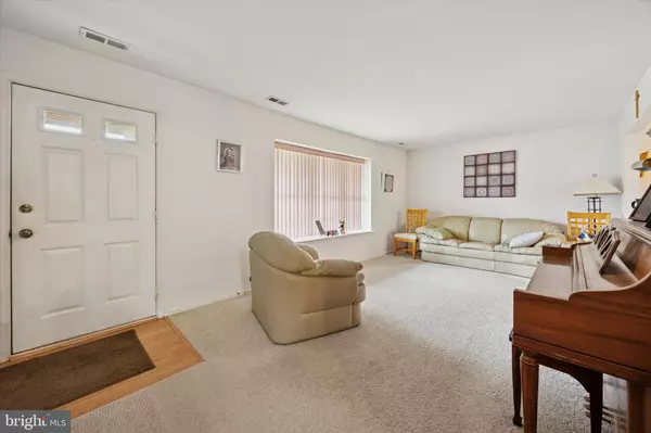 Sicklerville, NJ 08081,53 BRECKENRIDGE DR