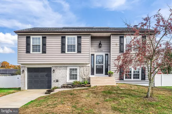 Williamstown, NJ 08094,1008 LONDON CIR