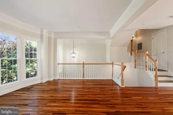 Leesburg, VA 20176,43781 APACHE WELLS TER