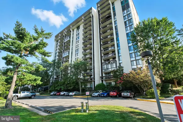 5300 HOLMES RUN PKWY #1210, Alexandria, VA 22304
