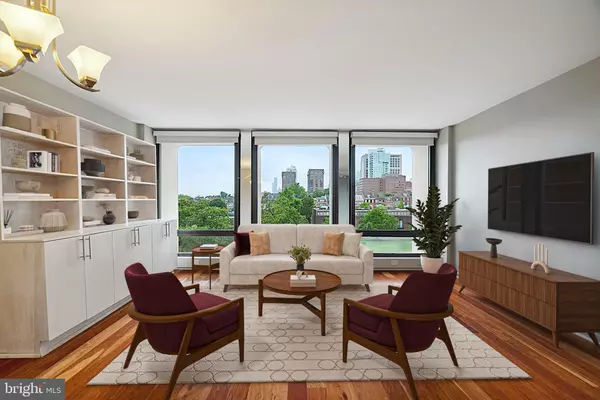 Philadelphia, PA 19106,220 LOCUST ST #3H