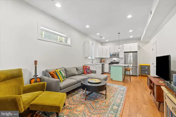 Washington, DC 20011,907 WEBSTER ST NW #2