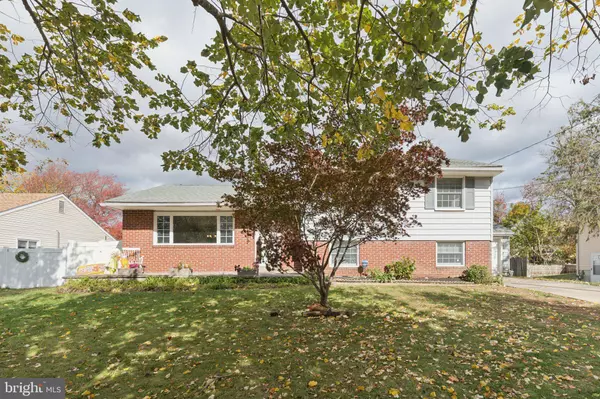 Cherry Hill, NJ 08034,407 YORKSHIRE RD