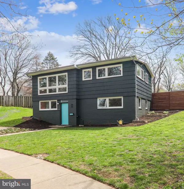 Kensington, MD 20895,3922 DENFELD CT